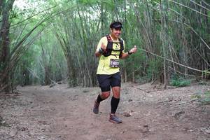 BIB: 4031
                            <button type="button" onclick="openModal(4120279)" class="btn btn-primary btn-sm float-right btn-popup" data-toggle="modal" data-target=".modal-high-quality">
                        <i class="fas fa-shopping-cart"></i> Add to Cart
                    </button>
                                            <button type="button" onclick="isThisMe(4120279, true)" class="btn btn-success btn-sm float-right btn-popup btn-isme hidden" data-toggle="tooltip" data-placement="bottom" title="นี่คือรูปของคุณใช่ไหม คลิกที่นี่เพื่อเอาเข้าอัลบั้ม">
                        <i class="fas fa-plus"></i> Add to album
                    </button>
                    <button type="button" onclick="isThisMe(4120279, false)" class="btn btn-warning btn-sm float-right btn-popup btn-isnotme hidden">
                        <i class="fas fa-ban"></i> Remove from album
                    </button>